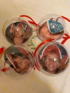 Illuminazione, vetrine e gadget personalizzati natale 2020
